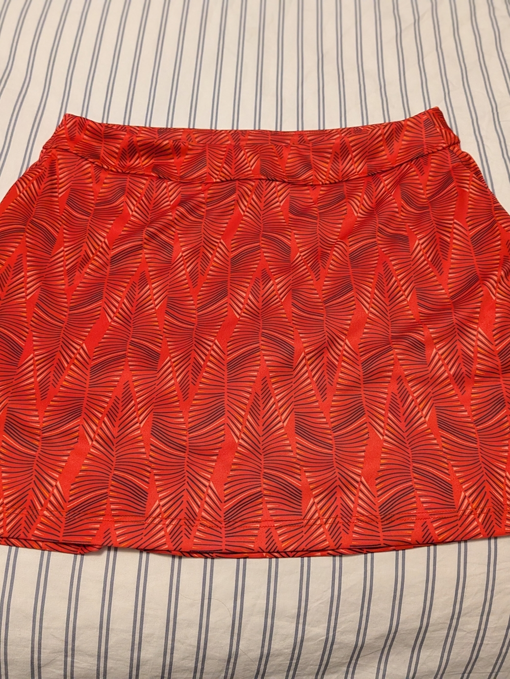 Greg Norman Red Patterned Women's Golf Skort - Skirt W/ Shorts Sz S
